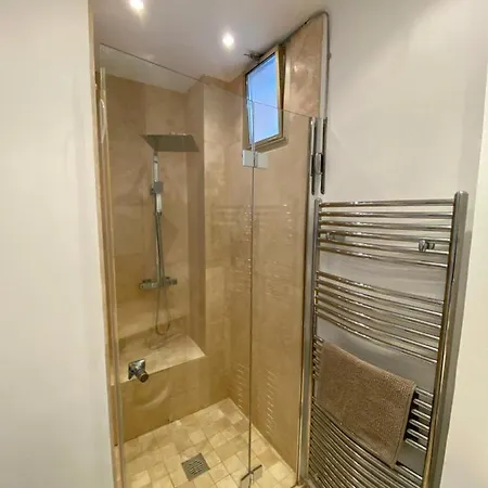 Apartment T2 En Duplex Avec Solarium Face
